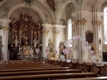 Individuelle Ballondekoration - Kirchendekoration