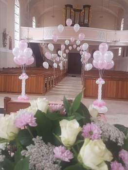 Individuelle Ballondekoration - Kirchendekoration