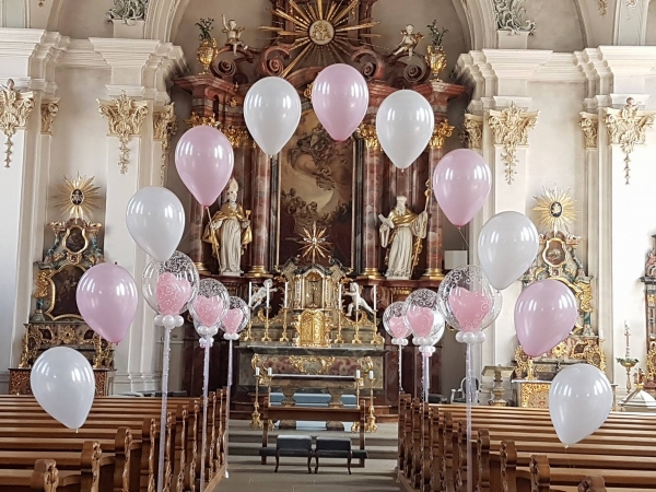 Individuelle Ballondekoration - Kirchendekoration
