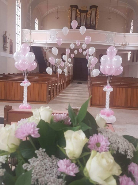 Individuelle Ballondekoration - Kirchendekoration
